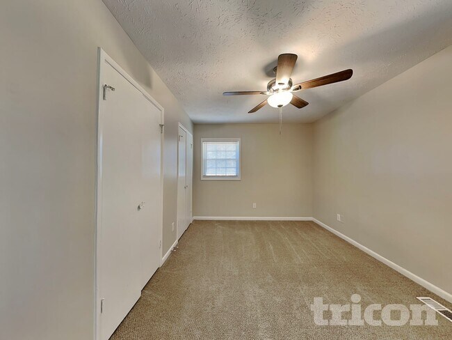 Foto del edificio - 4329 Cedar Ridge Trail