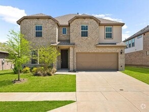 Building Photo - 5604 Crestview Dr