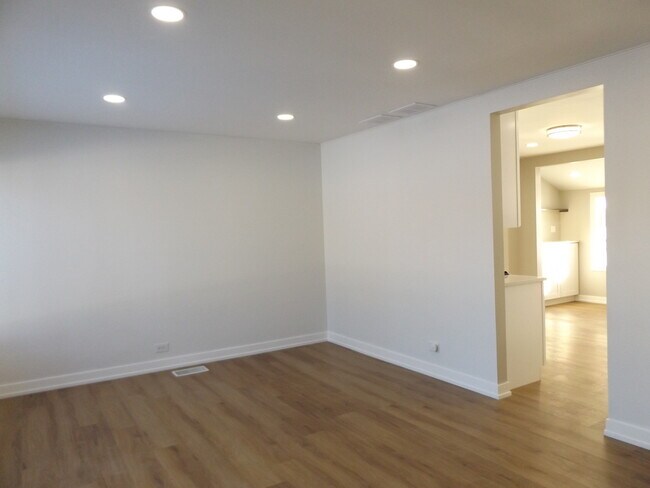 Building Photo - 2203 South St