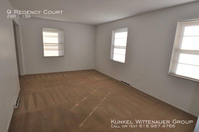 Building Photo - 9-16 Regency Ct