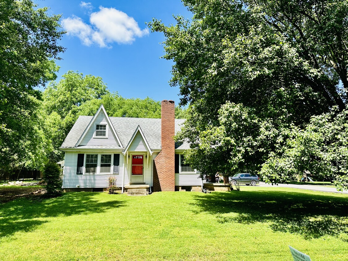 Primary Photo - 226 Shivel Dr