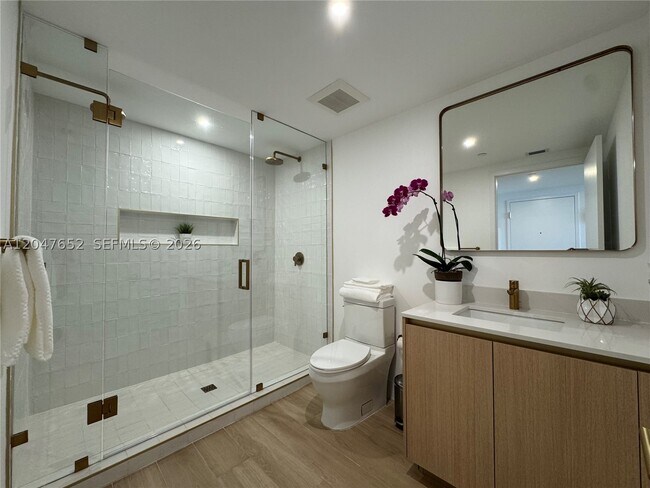 Foto del edificio - 90 NE 32nd St