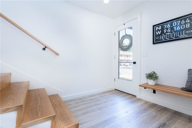 Foto del edificio - 887 W Holly St