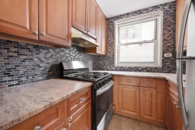 Foto del edificio - 525 Ocean Pkwy