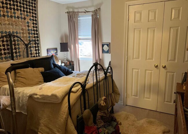 Foto del edificio - 1411 Western Oaks Ct