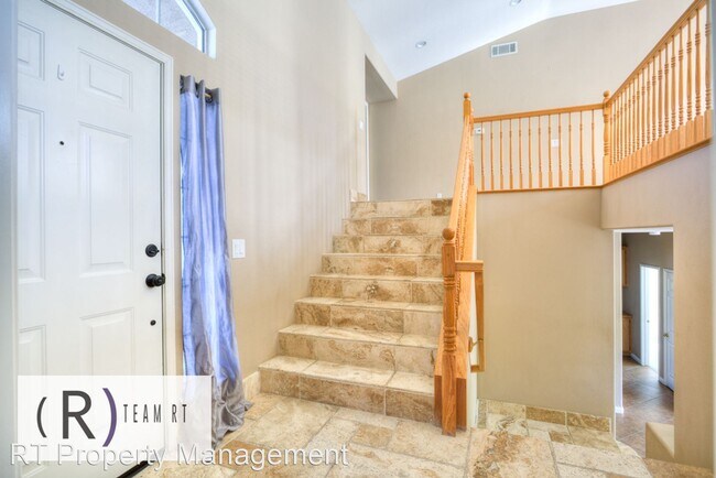 Foto del edificio - 4 br, 3 bath House - 2029 Vista Del Sol