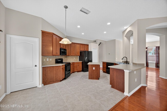 Building Photo - 13175 Tom Morris Dr