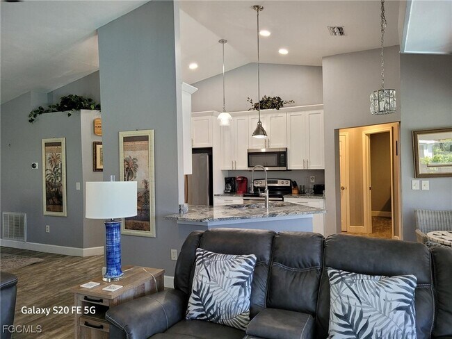 Foto del edificio - 1128 SW 45th Terrace