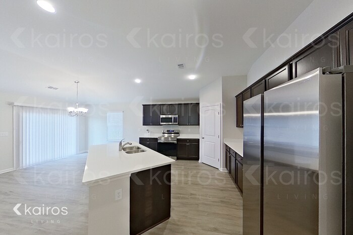 Foto del edificio - 18 Carrollton Dr