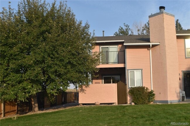 Foto del edificio - 6602 Bobtail Dr