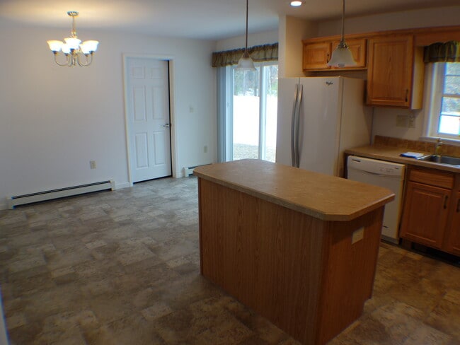 Building Photo - Single Family Ranch Style Home- South Berw...