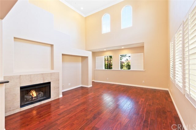 Building Photo - 219 Lonetree