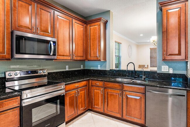 Building Photo - 203 E Bay Cedar Cir