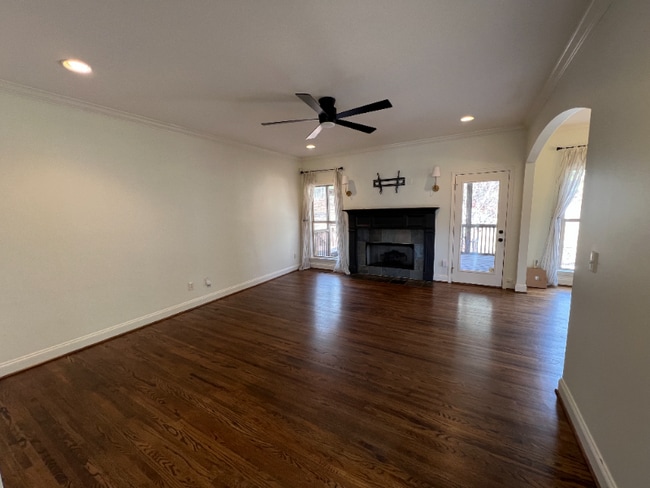 Foto del edificio - 1096 Long Leaf Lake Dr