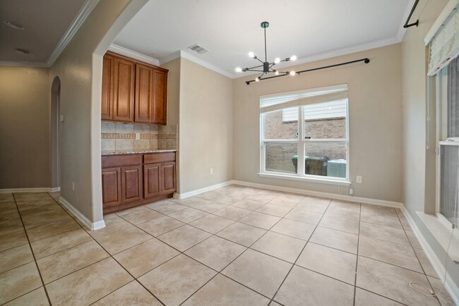 Building Photo - Gorgeous 4 Bed/ 3Bath house for rent! Avai...