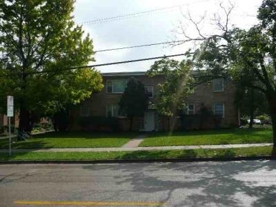 Foto principal - 925 Haywood Dr