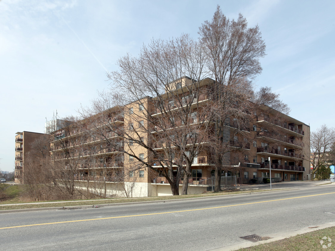 Building Photo - 150 Culford Rd