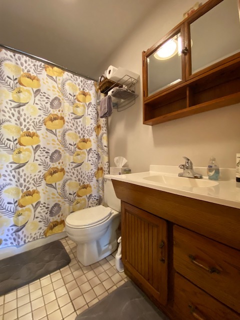 Bathroom - 22 Cumberland St