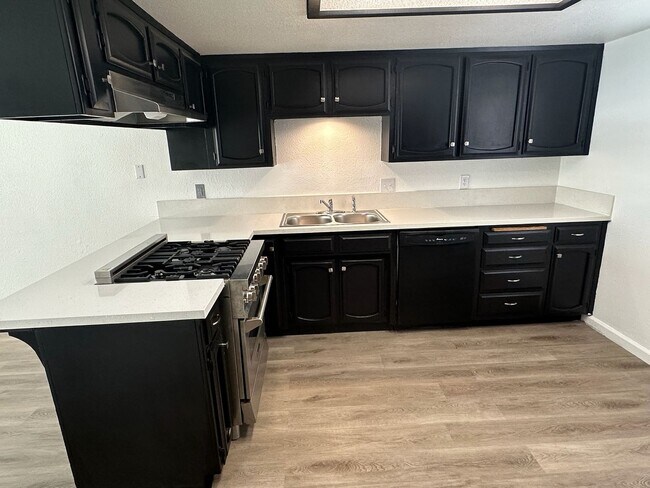 Foto del edificio - 1532 S Linwood St