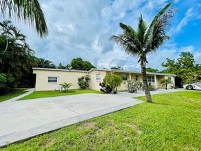 Building Photo - 279 Hach Ln