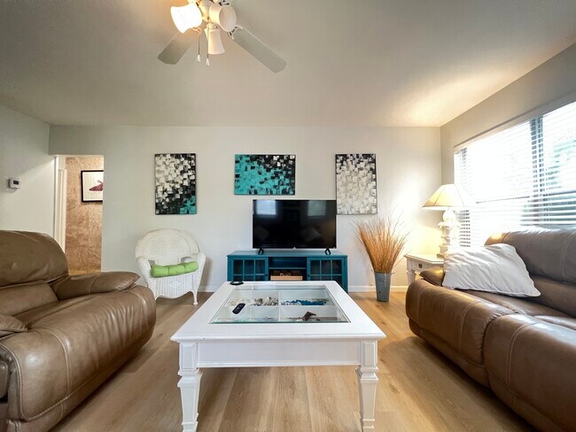 Foto del edificio - 640 NE 16th St