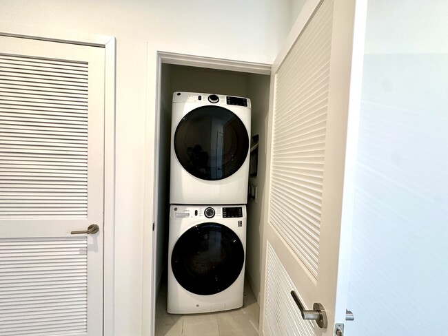 Photo - 3026 NW 1st Ave Apartment