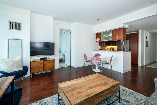 Foto del edificio - 175 Huguenot St