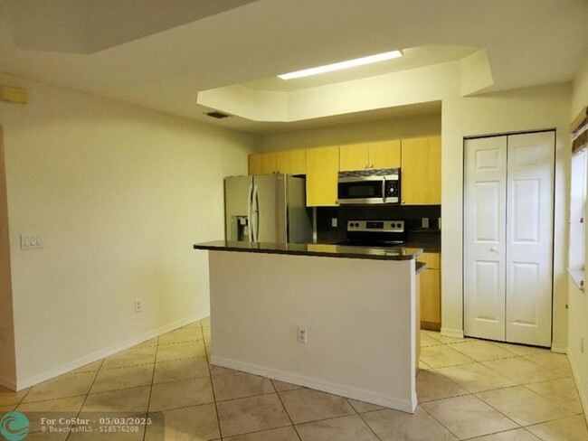 Foto del edificio - 4929 Windward Way