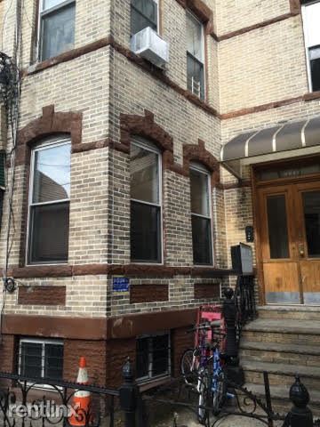 Building Photo - 1715 Harman St