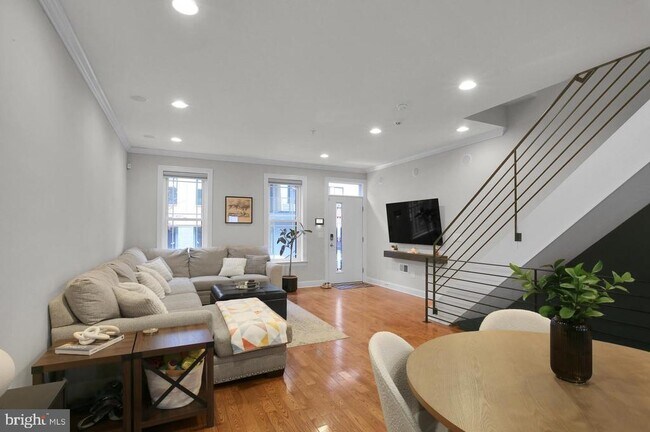 Foto del edificio - 1715 N Howard St