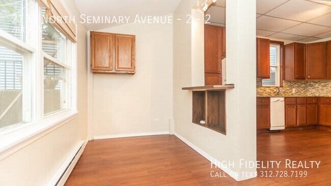 Foto del edificio - 2731 N Seminary Ave