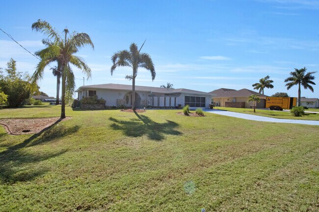 Foto del edificio - 4274 Gillot Blvd