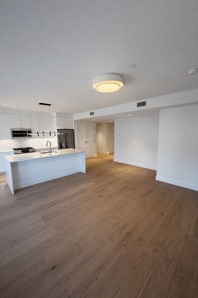 Photo - 65 L St Apartment