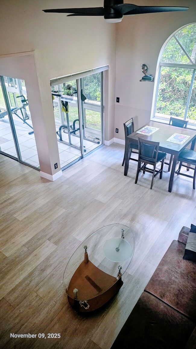 Foto del edificio - 1077 SE 6th Ave