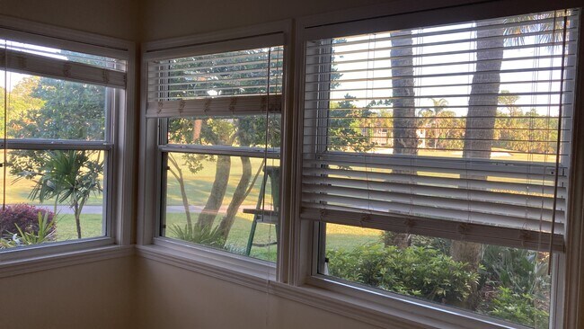 Foto del edificio - 23 Walkers Ridge Dr