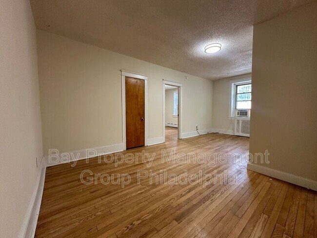 Foto del edificio - 2809 W Queen Ln