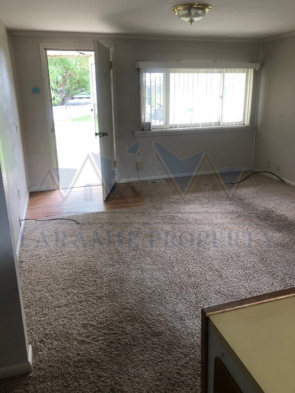 Building Photo - 529 E Spring Creek Dr