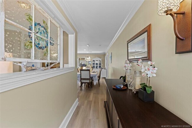 Foto del edificio - 4780 SE Bayshore Terrace