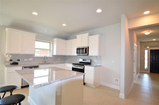 Building Photo - 3477 Pauling Loop