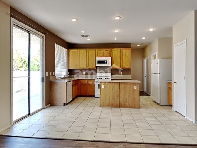 Foto del edificio - 1330 Summer Dawn Ave