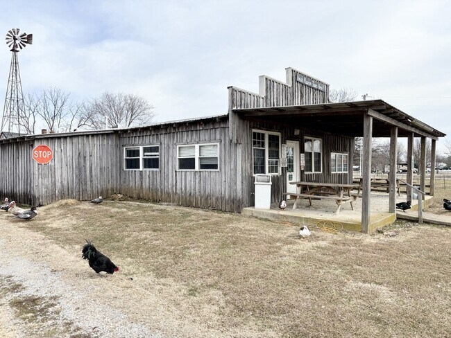 Foto del edificio - 1016 Brewer Rd