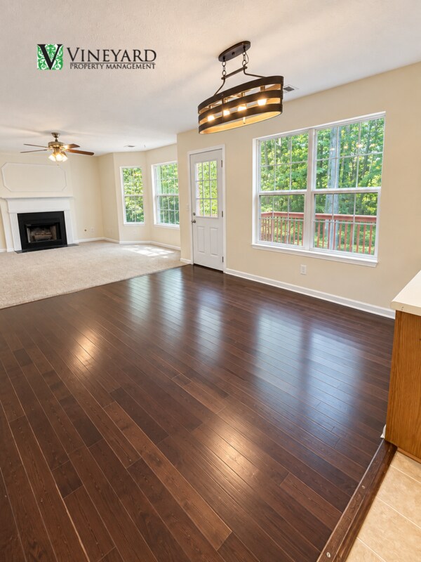 Foto del edificio - 3713 Crescent Hill Ln