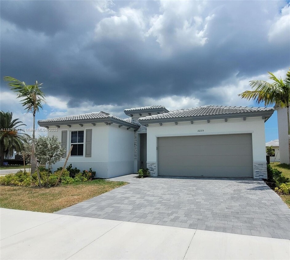 Primary Photo - 16105 SW 149th Ave