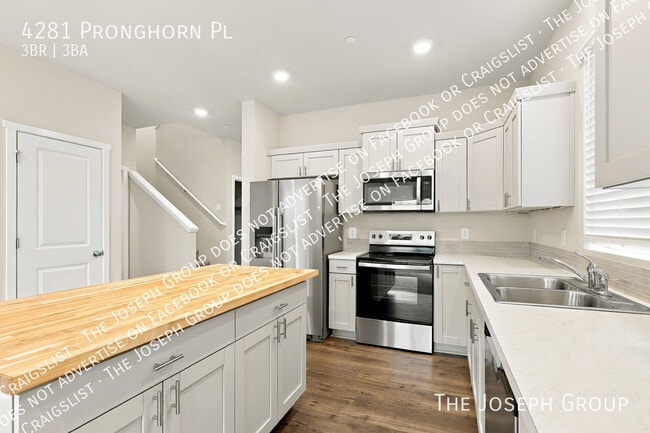 Building Photo - 4281 Pronghorn Pl