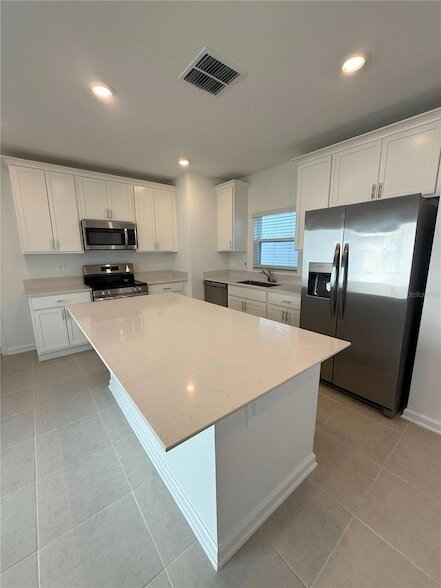 Building Photo - 6080 Zen Wy