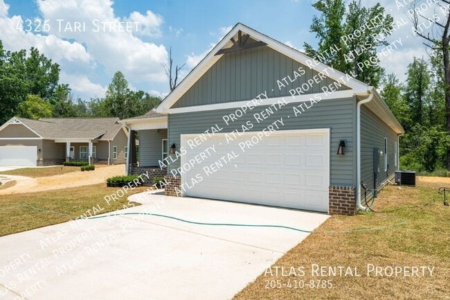 Building Photo - 4326 Tari St