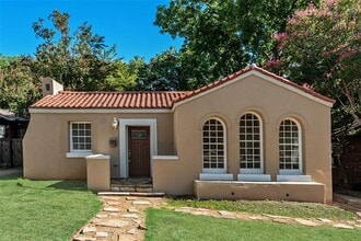 Building Photo - 811 Kidd Springs Dr