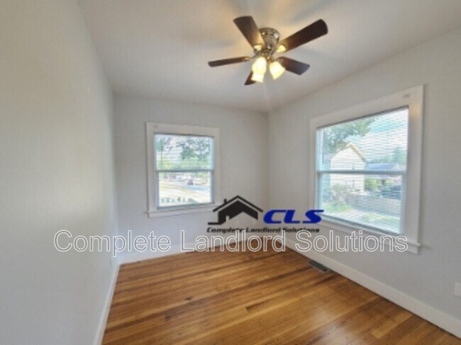 Foto del edificio - 646 Farrington St