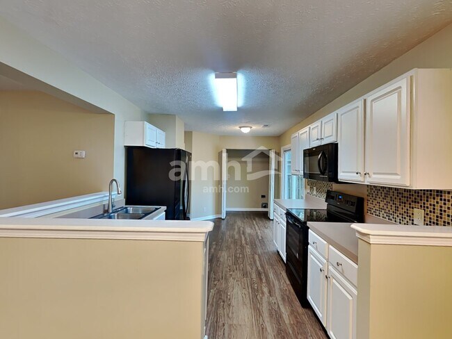 Building Photo - 1752 Stone Hollow Ct