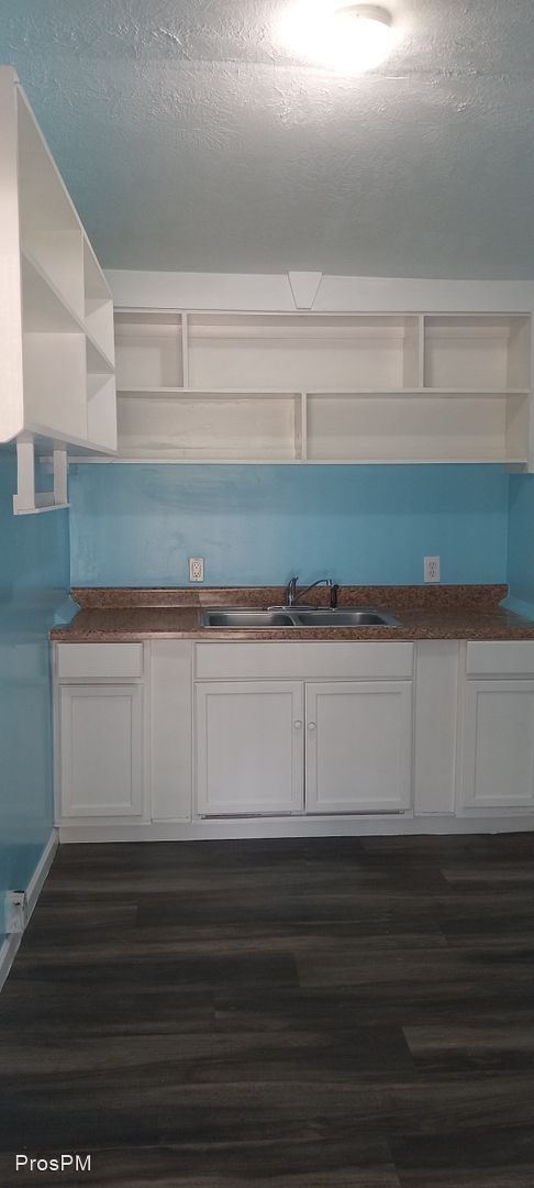 Foto del edificio - 1 br, 1 bath House - 14637 Kenny Street